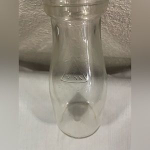 Minn 1 pint milk bottle